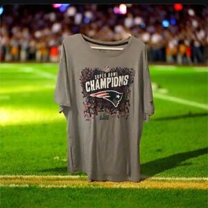 NFL Super Bowl Patriots T size  3X grey red blue stretchy cotton. Machin…